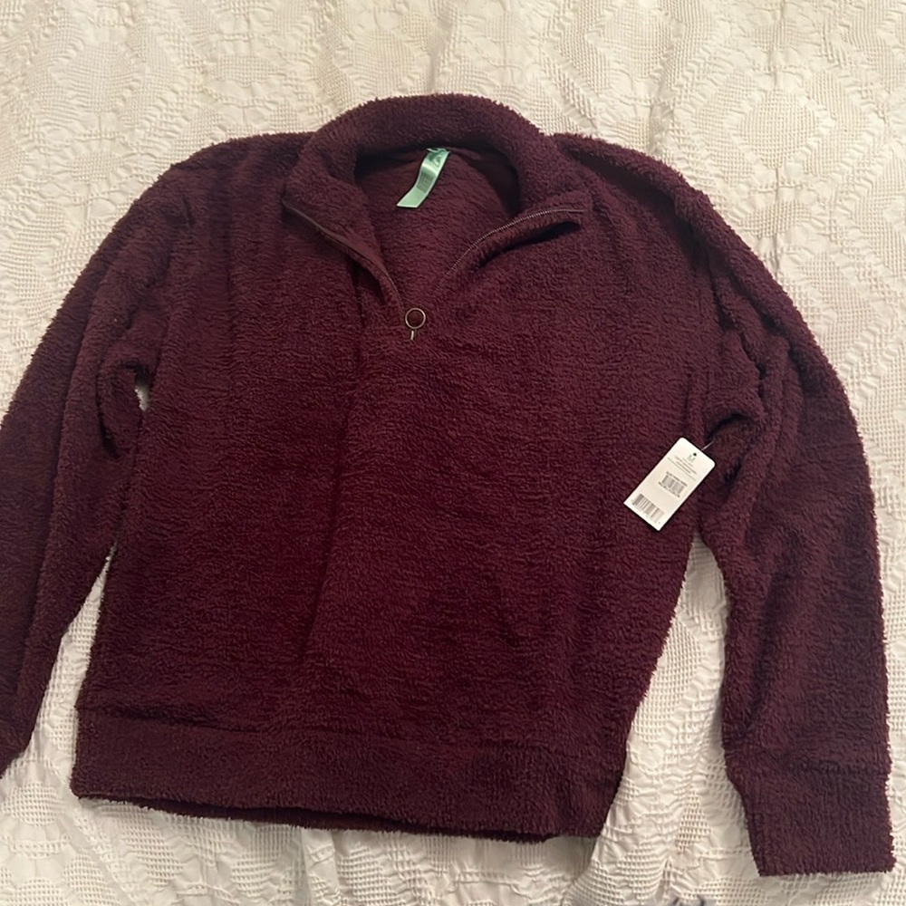 Honeydew intimates cozy pullover. Size Medium. Color wildberry